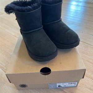 UGG Kids Mini Bailey Bow Boots
